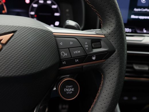 CUPRA Leon Sportstourer 1.5 TSi 272 Pk e-Hybrid VZ Performance | Full LED | Trekhaak | 19 Inch | Camera | Stoelverwarming... ActivLease financial lease