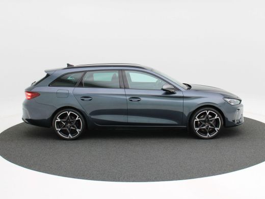 CUPRA Leon Sportstourer 1.5 TSi 272 Pk e-Hybrid VZ Performance | Full LED | Trekhaak | 19 Inch | Camera | Stoelverwarming... ActivLease financial lease