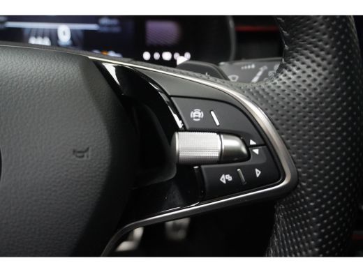 Skoda Kamiq 1.0 TSI DSG Sport Business | Panoramadak | Apple Carplay | Camera achter | PDC V+A | Climate Cont... ActivLease financial lease