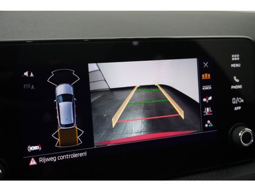Skoda Kamiq 1.0 TSI DSG Sport Business | Panoramadak | Apple Carplay | Camera achter | PDC V+A | Climate Cont... ActivLease financial lease