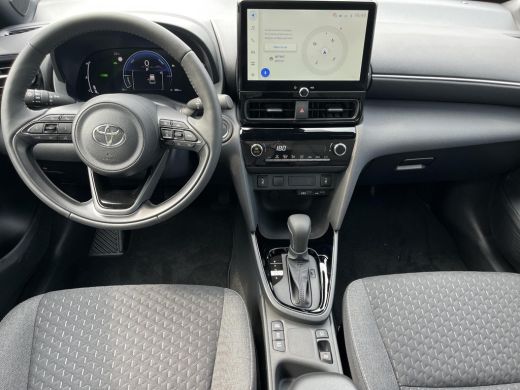 Toyota Yaris Cross 1.5 Hybrid 115 First Edition | Parkeersensoren | Stoel- + stuurverwarming | Navigatie | Carplay |... ActivLease financial lease