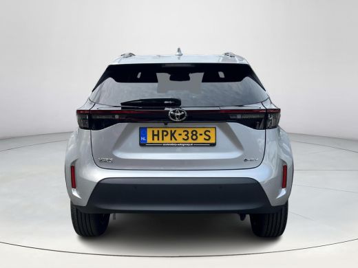 Toyota Yaris Cross 1.5 Hybrid 115 First Edition | Parkeersensoren | Stoel- + stuurverwarming | Navigatie | Carplay |... ActivLease financial lease