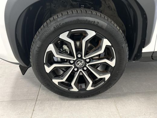 Toyota Yaris Cross 1.5 Hybrid Dynamic ActivLease financial lease