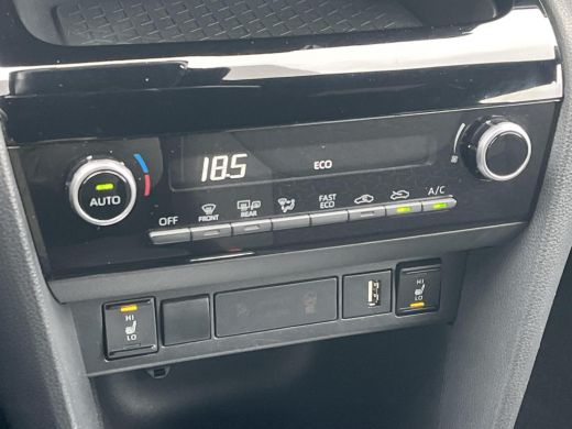 Toyota Yaris Cross 1.5 Hybrid Dynamic | Dode hoek waarschuwing | Parkeersensoren | Stoelverwarming | Navigatie | ActivLease financial lease