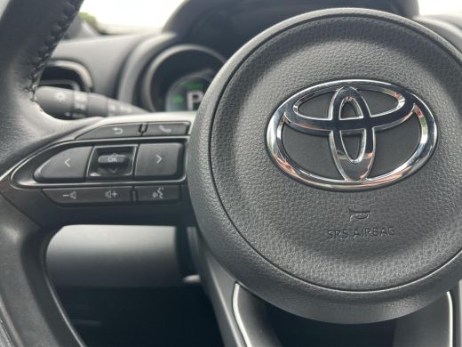 Toyota Yaris Cross 1.5 Hybrid Dynamic | Dode hoek waarschuwing | Parkeersensoren | Stoelverwarming | Navigatie | ActivLease financial lease