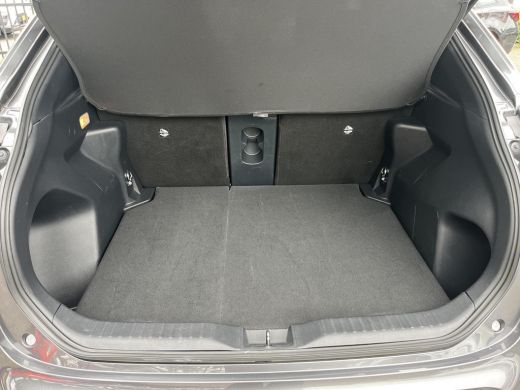 Toyota Yaris Cross 1.5 Hybrid Dynamic | Dode hoek waarschuwing | Parkeersensoren | Stoelverwarming | Navigatie | ActivLease financial lease