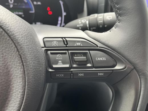 Toyota Yaris Cross 1.5 Hybrid Dynamic PLUS All-in prijs! | Stoel/stuurwielverwarming | Voorruitverwarming ActivLease financial lease