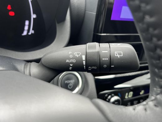 Toyota Yaris Cross 1.5 Hybrid Dynamic PLUS All-in prijs! | Stoel/stuurwielverwarming | Voorruitverwarming ActivLease financial lease