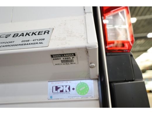 Volkswagen Crafter 2.0 TDI 4MOTION L3H3 (OUDE L2H2) LAADKLEP 750KG ActivLease financial lease