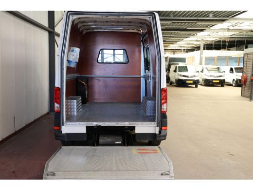 Volkswagen Crafter 2.0 TDI 4MOTION L3H3 (OUDE L2H2) LAADKLEP 750KG ActivLease financial lease