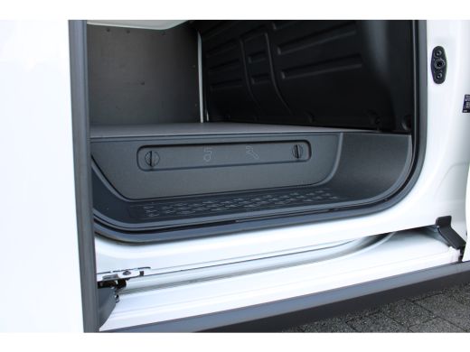Volkswagen ID. Buzz Cargo 77 kWh | 204 pk | Dubbele Schuifdeur | Navigatie | Stoelverwarming | Achteruitrijcamera | P... ActivLease financial lease