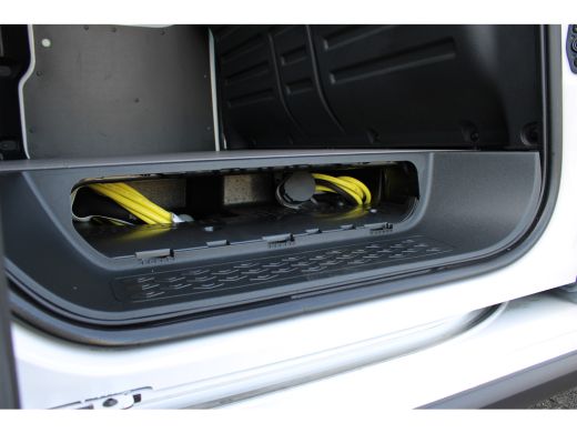 Volkswagen ID. Buzz Cargo 77 kWh | 204 pk | Dubbele Schuifdeur | Navigatie | Stoelverwarming | Achteruitrijcamera | P... ActivLease financial lease
