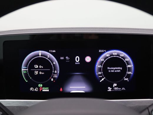 Volkswagen Passat Variant 1.5 eHybrid R-Line Edition 272PK DSG Matrix led, trekhaak, adaptive cruise, side assist, ... ActivLease financial lease
