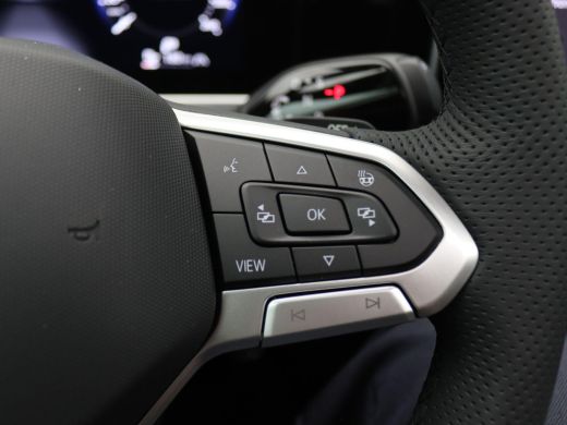 Volkswagen Passat Variant 1.5 eHybrid R-Line Edition 272PK DSG Matrix led, trekhaak, adaptive cruise, side assist, ... ActivLease financial lease