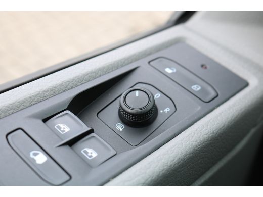 Volkswagen Transporter 2.0 TDI L2 H1 Koelwagen 0 Graden koeling Airco Sidebars ActivLease financial lease