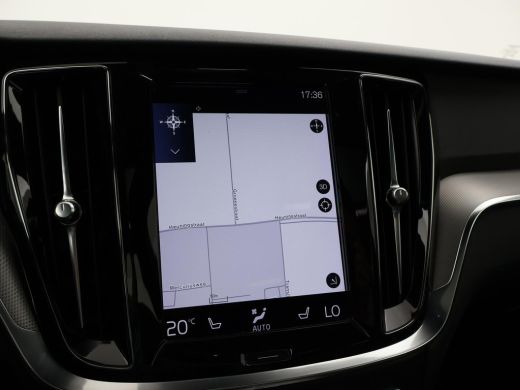 Volvo  V60 2.0 T4 190 PK R-DESIGN + PANORAMADAK | WEGKL. TREKHAAK | STUURVERW. | ADAPTIVE CRUISE CONTROL ActivLease financial lease