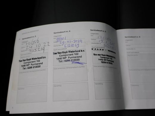 Volvo  V60 2.0 T4 190 PK R-DESIGN + PANORAMADAK | WEGKL. TREKHAAK | STUURVERW. | ADAPTIVE CRUISE CONTROL ActivLease financial lease