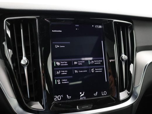 Volvo  V60 2.0 T4 190 PK R-DESIGN + PANORAMADAK | WEGKL. TREKHAAK | STUURVERW. | ADAPTIVE CRUISE CONTROL ActivLease financial lease