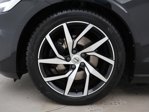 Volvo  V60 2.0 T4 190 PK R-DESIGN + PANORAMADAK | WEGKL. TREKHAAK | STUURVERW. | ADAPTIVE CRUISE CONTROL ActivLease financial lease
