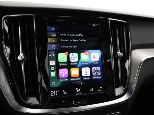 Volvo  V60 2.0 T4 190 PK R-DESIGN + PANORAMADAK | WEGKL. TREKHAAK | STUURVERW. | ADAPTIVE CRUISE CONTROL ActivLease financial lease