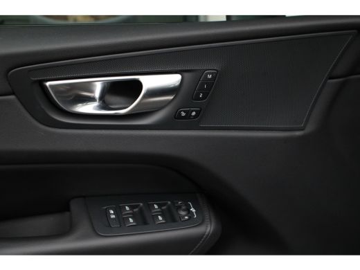 Volvo  XC60 T6 AWD Plus Dark | Adaptive Cruise | Panoramadak | 360° Camera | Memory | Trekhaak | BLIS ActivLease financial lease