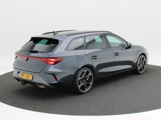 CUPRA Leon Sportstourer 1.5 TSi 272 Pk e-Hybrid VZ Performance | Full LED | Trekhaak | 19 Inch | Camera | Stoelverwarming...
