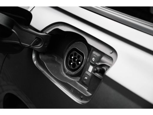Audi A6 Avant 50 TFSI e quattro S edition 299 pk | Trekhaak | Panorama-dak | Verlengde fabrieksgarantie t... ActivLease financial lease