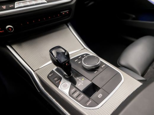 BMW 3 Serie 320i M Sport 184Pk Automaat (APPLE CARPLAY, M PAKKET, GROOT NAVI, SFEERVERLICHTING, LEDER/ACANTAR... ActivLease financial lease
