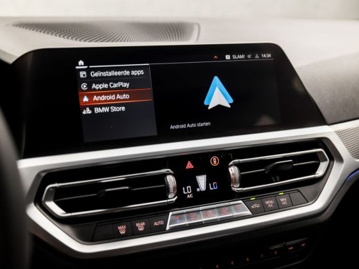 BMW 3 Serie 320i M Sport 184Pk Automaat (APPLE CARPLAY, M PAKKET, GROOT NAVI, SFEERVERLICHTING, LEDER/ACANTAR... ActivLease financial lease