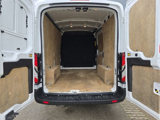 Ford Transit 350 2.0 TDCI L2 H2 - 130 Pk - Euro 6 - Airco - Cruise Control ActivLease financial lease