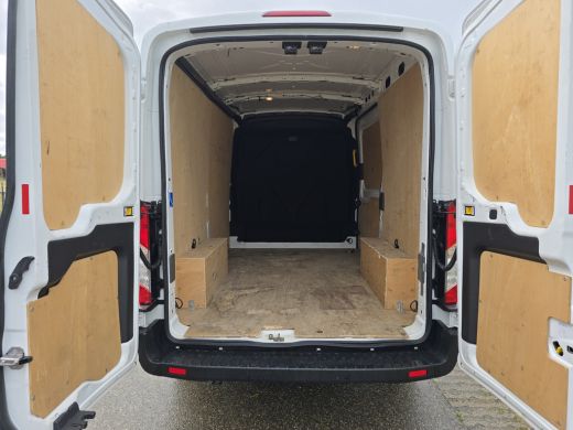 Ford Transit 350 2.0 TDCI L2 H2 - 130 Pk - Euro 6 - Airco - Cruise Control - PDC ActivLease financial lease