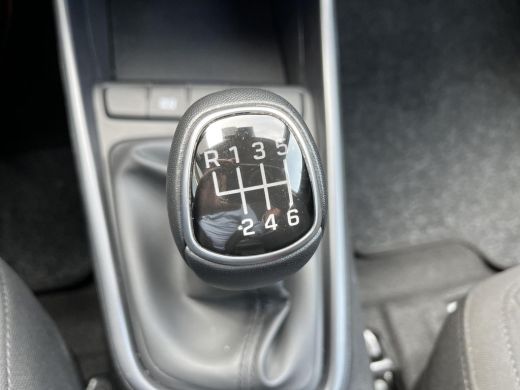 Hyundai i20 1.0 T-GDI Comfort Smart | Navigatie | Cruise Control | Achteruitrijcamera | Rijklaarprijs! | ActivLease financial lease