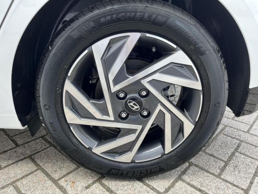 Hyundai i20 1.0 T-GDI Comfort Smart | Navigatie | Cruise Control | Achteruitrijcamera | Rijklaarprijs! | ActivLease financial lease