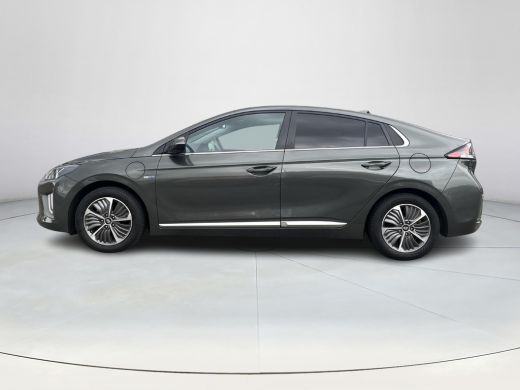 Hyundai IONIQ 1.6 GDi PHEV Premium | Stoelgeheugen | Stoelkoeling en verwarming | Stoelverwarming achter | Stuu... ActivLease financial lease