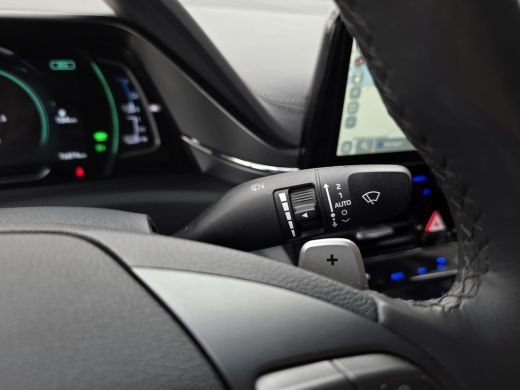 Hyundai IONIQ 1.6 GDi PHEV Premium | Stoelgeheugen | Stoelkoeling en verwarming | Stoelverwarming achter | Stuu... ActivLease financial lease