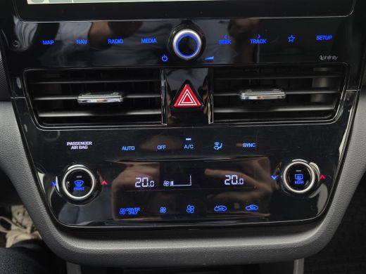 Hyundai IONIQ 1.6 GDi PHEV Premium | Stoelgeheugen | Stoelkoeling en verwarming | Stoelverwarming achter | Stuu... ActivLease financial lease