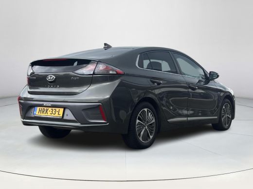 Hyundai IONIQ 1.6 GDi PHEV Premium | Stoelgeheugen | Stoelkoeling en verwarming | Stoelverwarming achter | Stuu... ActivLease financial lease