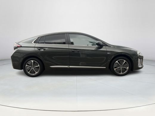 Hyundai IONIQ 1.6 GDi PHEV Premium | Stoelgeheugen | Stoelkoeling en verwarming | Stoelverwarming achter | Stuu... ActivLease financial lease