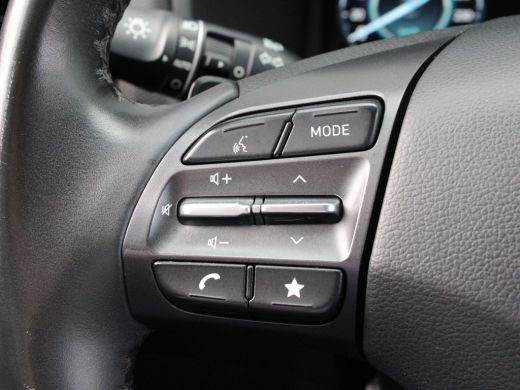 Hyundai Kona 1.6 GDI HEV Fashion | Head-up display | LED Koplampen | Navigatiesysteem full map ActivLease financial lease