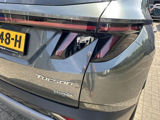 Hyundai Tucson 1.6 T-GDI PHEV Premium 4WD Climate control| Stoelverwarming| Apple carplay| Navigatiesysteem| 4 W... ActivLease financial lease