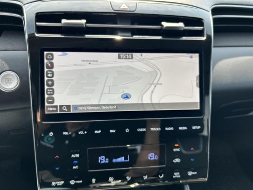 Hyundai Tucson 1.6 T-GDI PHEV Premium 4WD Climate control| Stoelverwarming| Apple carplay| Navigatiesysteem| 4 W... ActivLease financial lease