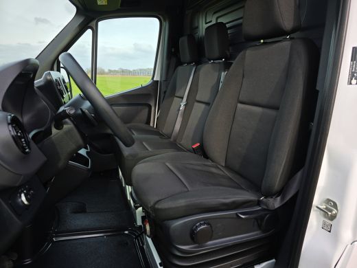 Mercedes-Benz Sprinter 317 1.9 CDI L3 H2 RWD - 170 Pk - Euro 6 - AUTOMAAT - MBUX - ParkeerCamera ActivLease financial lease