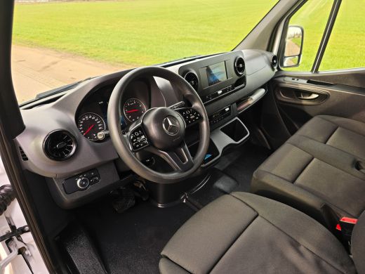 Mercedes-Benz Sprinter 317 1.9 CDI L3 H2 RWD - 170 Pk - Euro 6 - AUTOMAAT - MBUX - ParkeerCamera ActivLease financial lease