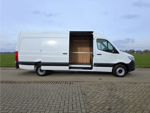 Mercedes-Benz Sprinter 317 1.9 CDI L3 H2 RWD - 170 Pk - Euro 6 - AUTOMAAT - MBUX - ParkeerCamera ActivLease financial lease