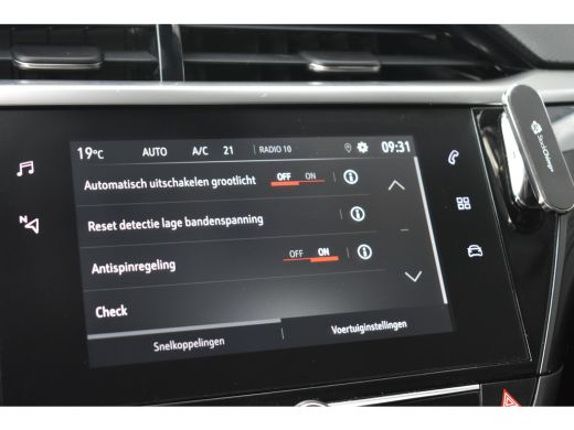 Opel Corsa 1.2 Elegance 100pk | Navigatie by App | Parkeersensoren | Climate Control | Half-Leder | Full-LED... ActivLease financial lease