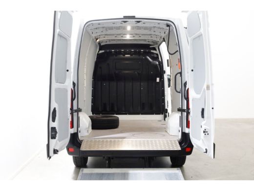 Opel Movano 2.3 Turbo 180pk Automaat L2H2 Laadklep 500kg 03-2021 ActivLease financial lease