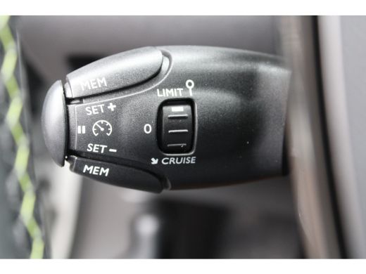 Peugeot 2008 1.2 PureTech GT-Line | Automaat | Navigatie | Camera | 18 Inch LMV | 1e Eigenaar | 27.500km | ActivLease financial lease