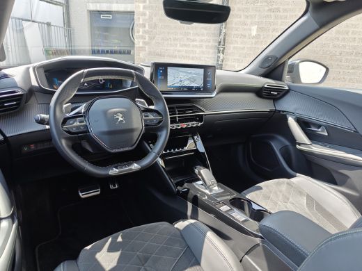 Peugeot 2008 1.2 PureTech GT Pack | Achteruitrijcamera | Apple Carplay/Android Auto|telefoonintegratie premium... ActivLease financial lease