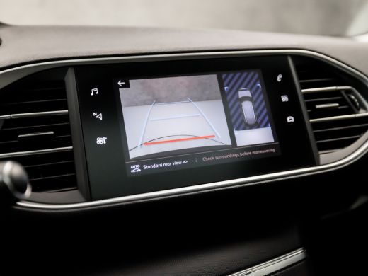 Peugeot 308 SW 1.2 PureTech Sport Automaat (PANORAMADAK, APPLE CARPLAY, GROOT. NAVI, 360 CAMERA, SPORTSTOELEN... ActivLease financial lease