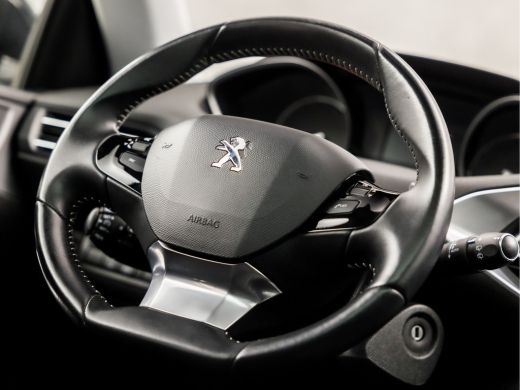 Peugeot 308 SW 1.2 PureTech Sport Automaat (PANORAMADAK, APPLE CARPLAY, GROOT. NAVI, 360 CAMERA, SPORTSTOELEN... ActivLease financial lease